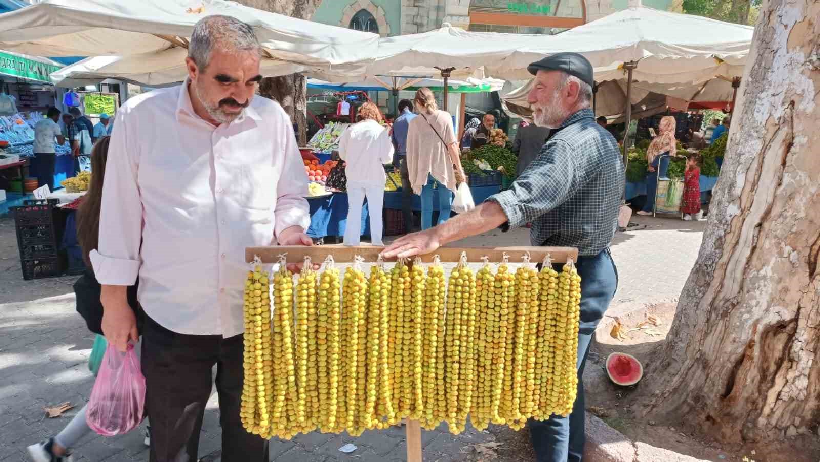 Kütahya'da Yetişen Alıç Meyvesi Sağlıklı Bir Alternatif