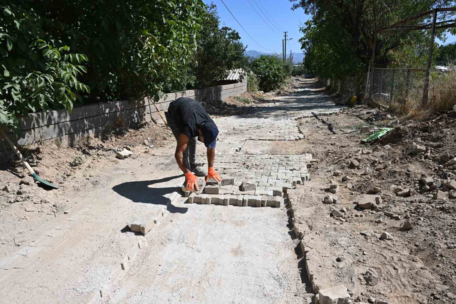 Isparta'daki Köylerde Doğalgaz Kullanımı ve Yol Çalışmaları