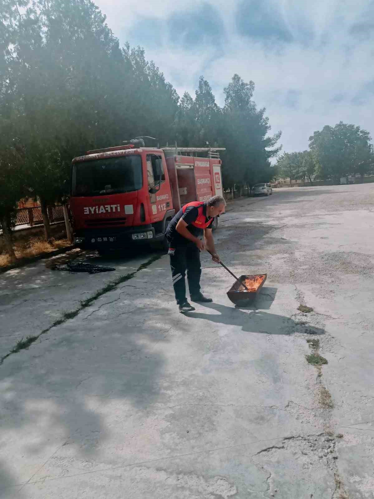 Başmakçı'da Hastane Çalışanlarına Yangın Eğitimi Verildi