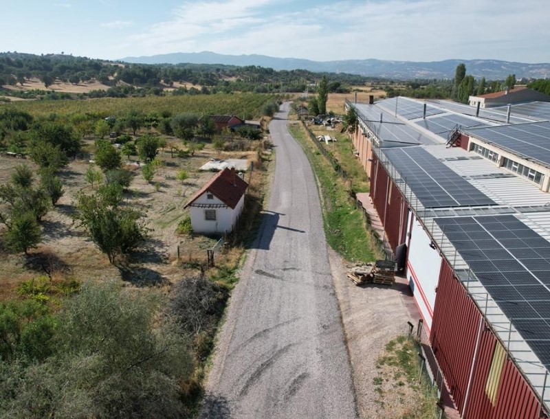 Gediz'te Dayınlar Mahallesi'nde Yol Yenilendi