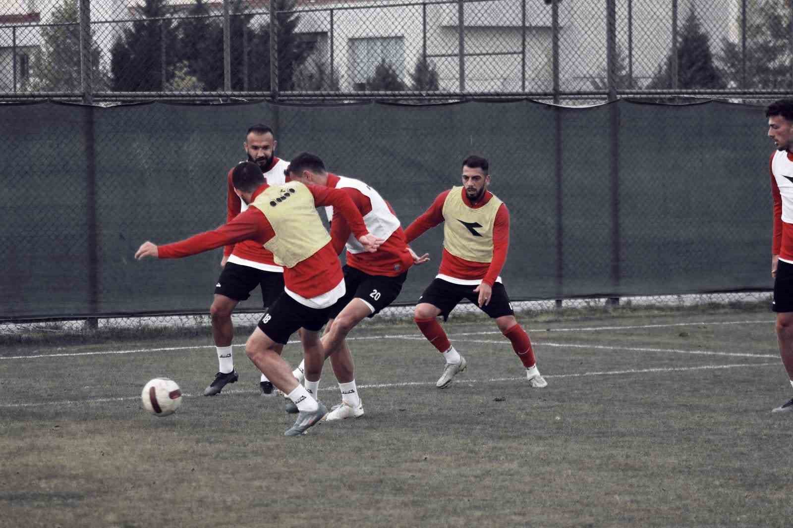 Afyonspor, Esenlerspor maçına hazırlanıyor.