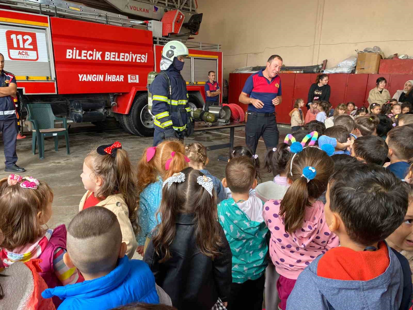 Bilecik İtfaiye Müdürlüğü, Öğrencileri Ağırladı