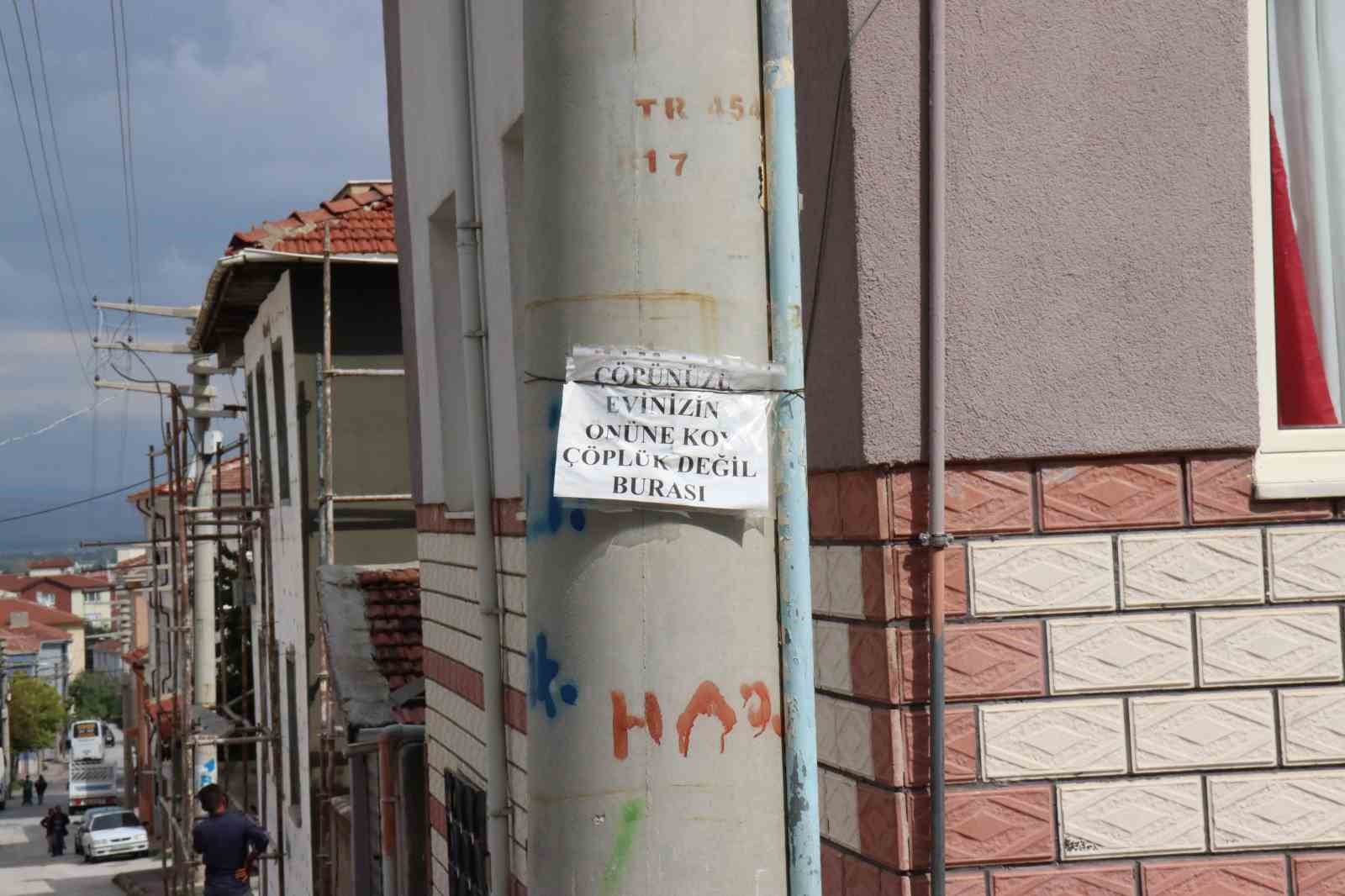 Eskişehir'de çöp konteynırı sorunu çözümsüz.