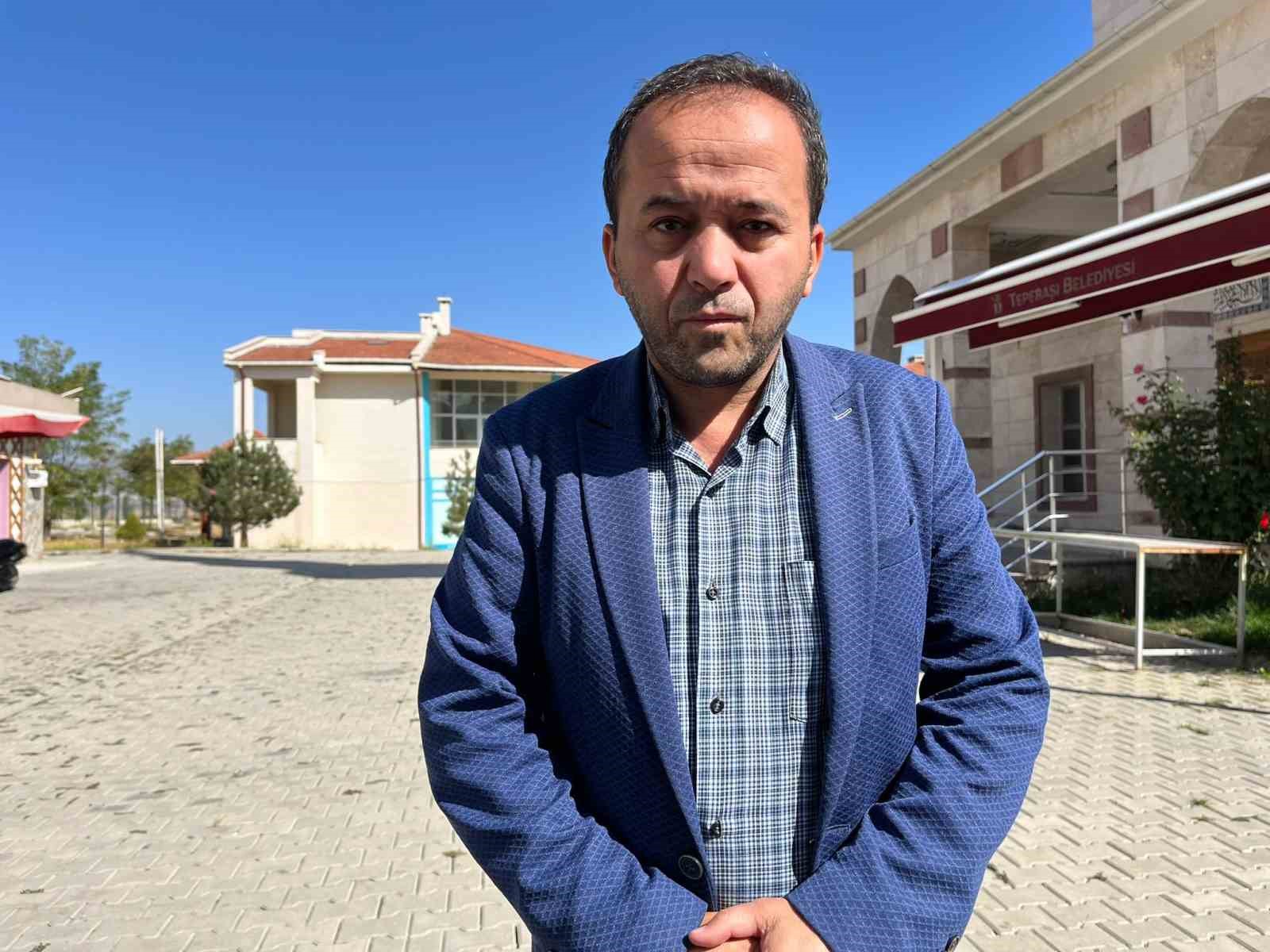 Eskişehir'de 14 gündür kayıp olan şizofreni hastası Nazmi Önal için arama çalışmaları sürüyor.