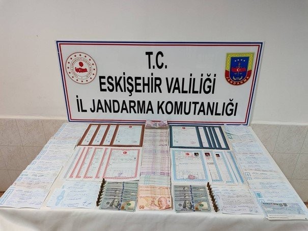 Eskişehir'de tefeci çetesine büyük operasyon