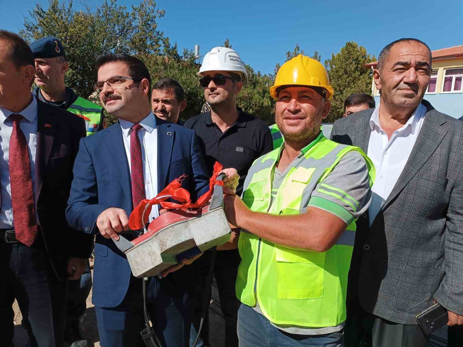 Afyonkarahisar'da Karaadilli Lisesi temeli atıldı.