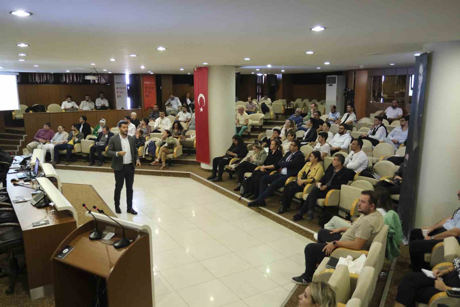 WORLDEF E-Ticaret Vakfı Eskişehir'de Konferans Düzenledi