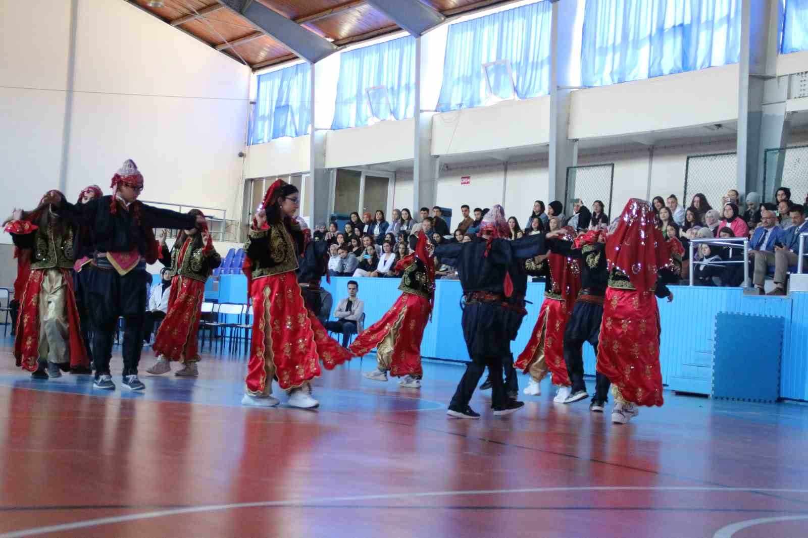 Gediz Sağlık Yüksekokulu'nda Akademik Yıl Açılışı ve Oryantasyon