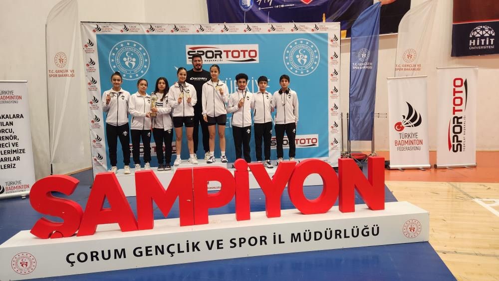 Eskişehirli Badminton Sporcuları Türkiye Şampiyonasında Başarılı Oldu