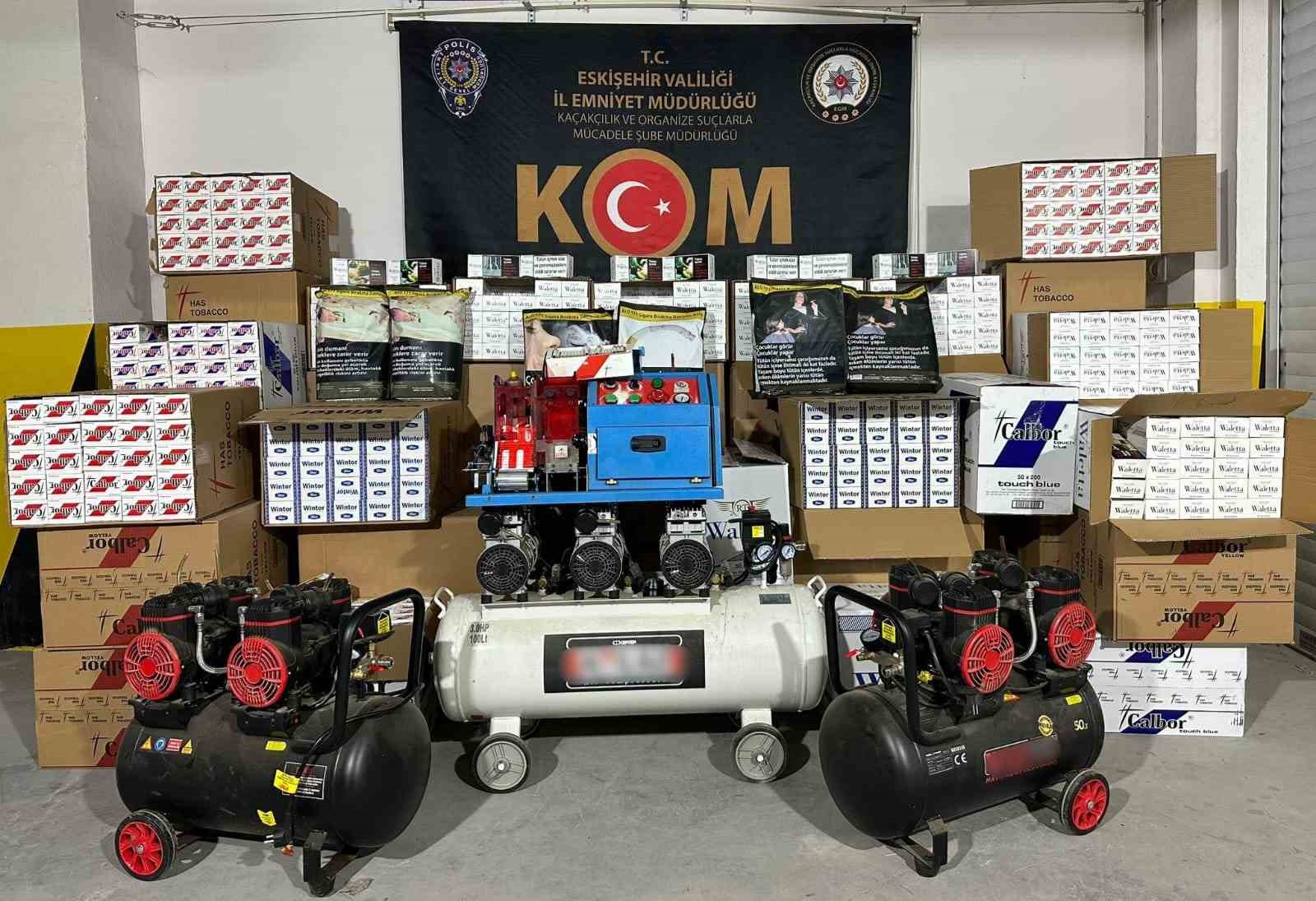 Eskişehir'de illegal sigara operasyonu: 128 kg tütün ele geçirildi.