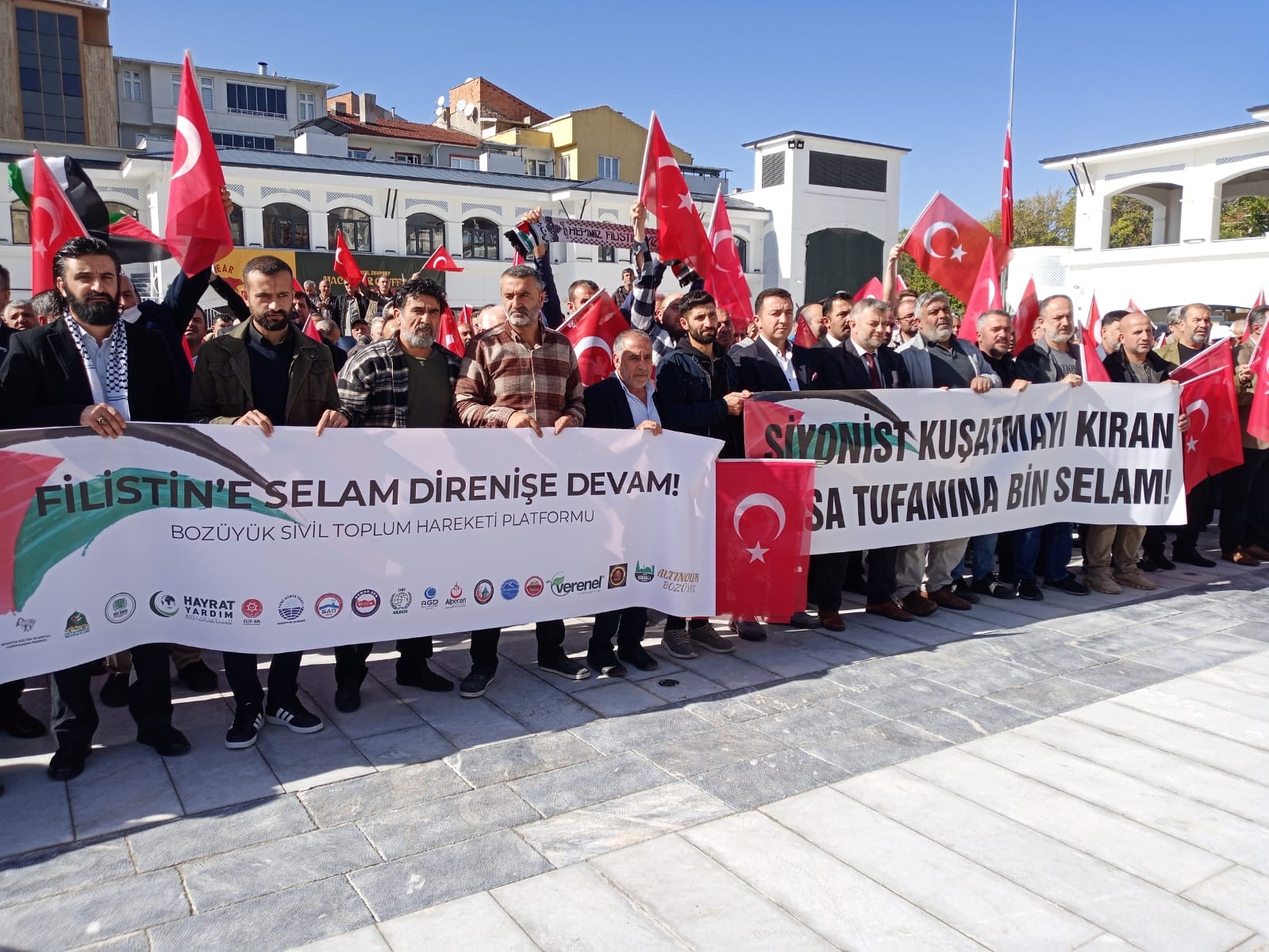 Bozüyük'te İsrail saldırılarına karşı protesto açıklaması