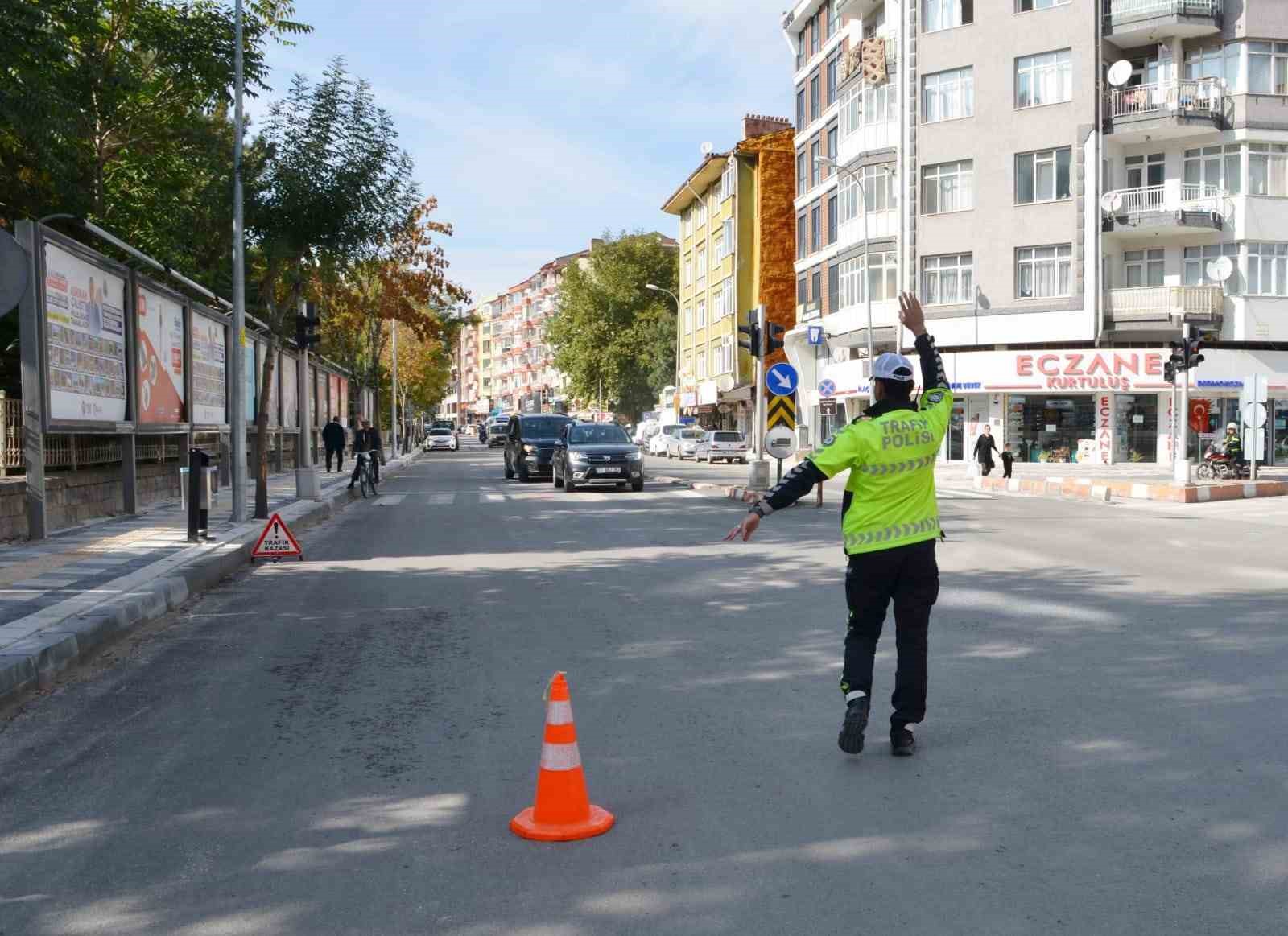 Afyon'da 108 sürücüye 212 bin TL ceza!