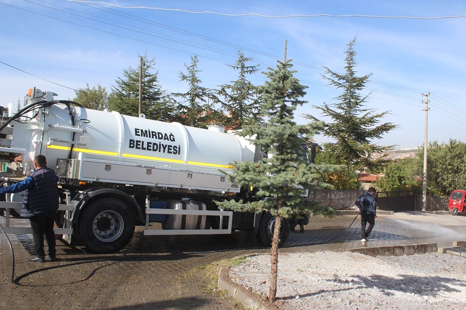 Belediye Başkanımızın Çevre Temizliği Talimatıyla İlçede Görsel Değişim Yaşanıyor