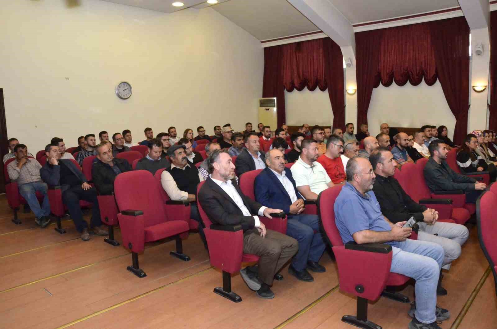 Afyonkarahisar'da 'çiğ inek sütü' eğitimi düzenlendi.