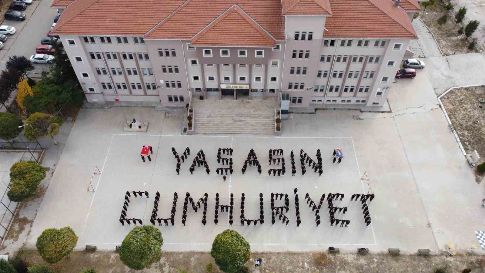 KÜTSO Mesleki ve Teknik Anadolu Lisesinde Cumhuriyet Coşkusu