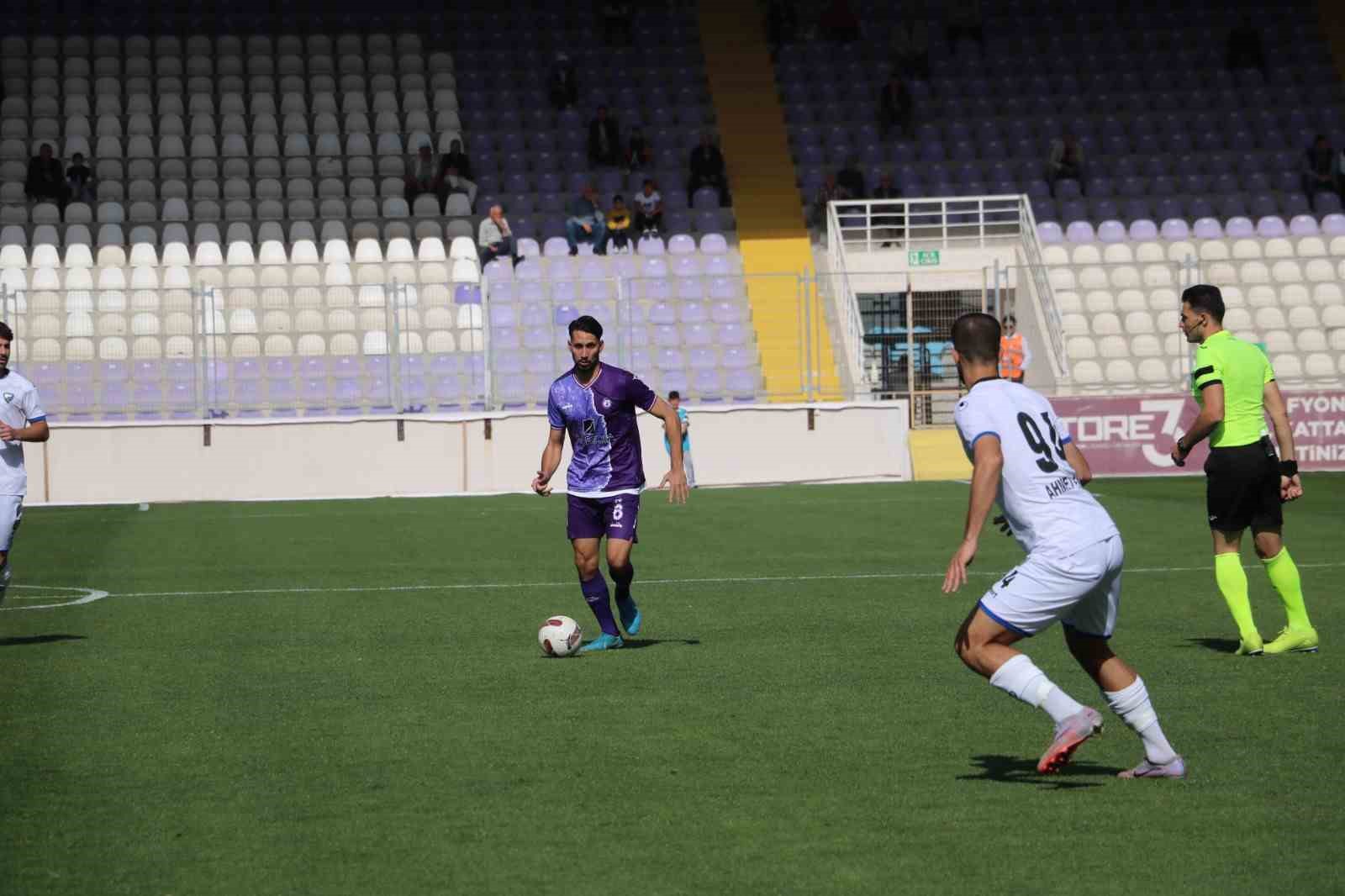 Afyonspor, Karacabey'i 1-0 mağlup etti.