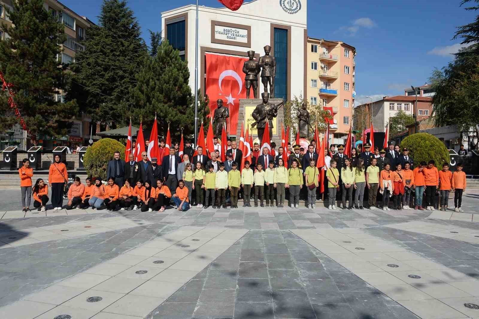 Bilecik Bozüyük'te Cumhuriyet Bayramı coşkusu