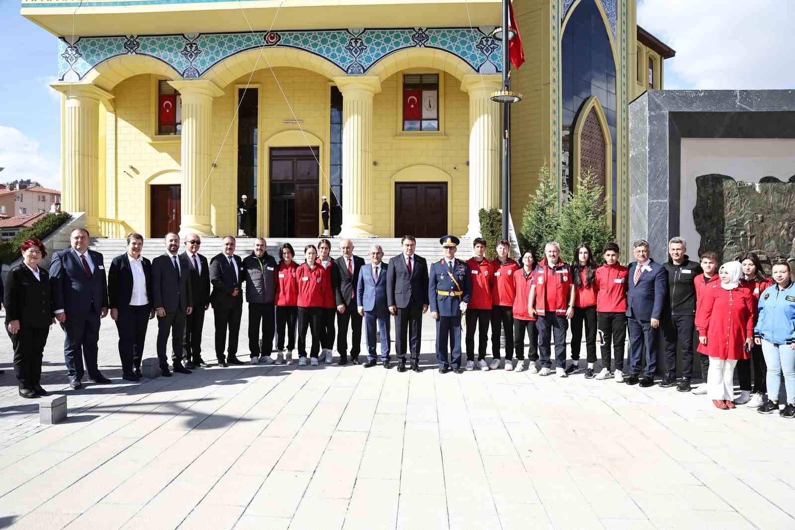 Kütahya Belediye Başkanı 29 Ekim'de Cumhuriyet Bayramı etkinliklerine katıldı