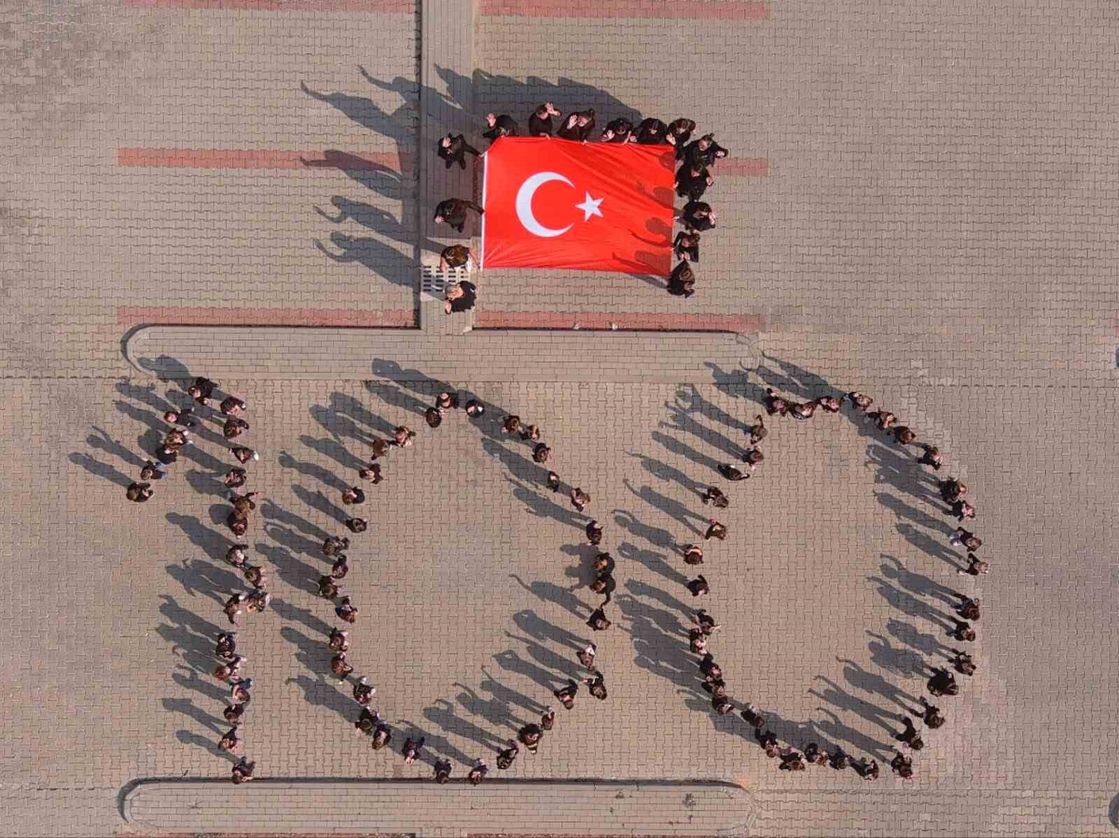 Minikler Bozüyük'te Cumhuriyet'in 100. yılını kutladı!