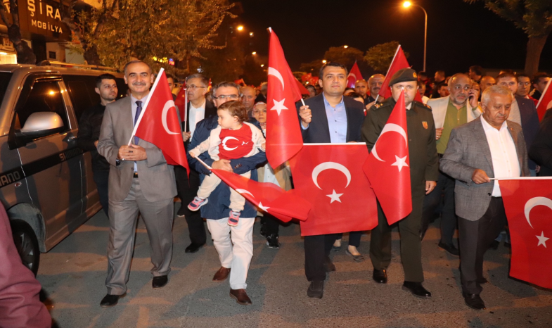 Afyonkarahisar TSO Başkanı 100. Yıl Fener Alayı'nda.