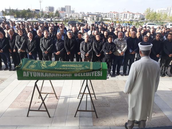 Afyonkarahisar Ticaret Odası, İş İnsanı Orhan Alpata'nın Cenazesinde Hazır Bulundu