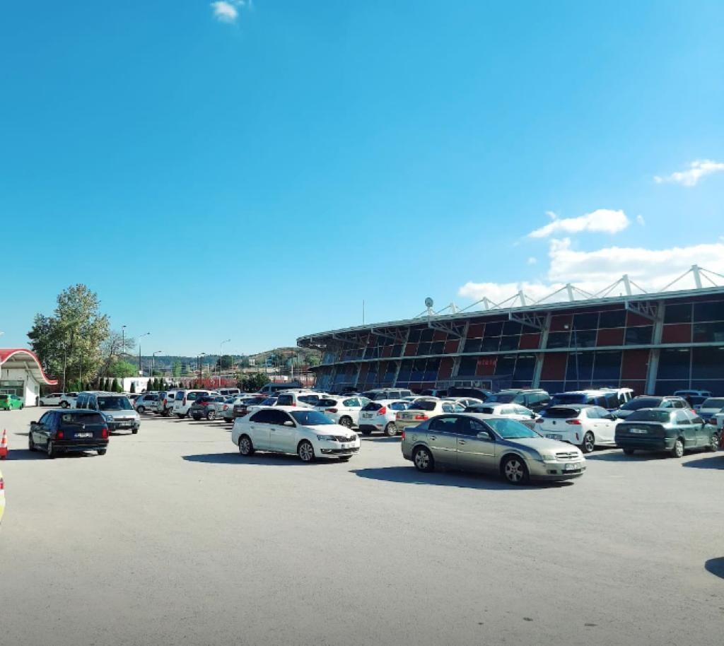 Otobüs terminalindeki otopark sorunu çözülemiyor.