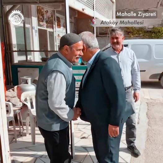 Mehmet Zeybek, Afyonkarahisar'ın Ataköy Mahallesi'nde değerlendirmelerde bulundu.