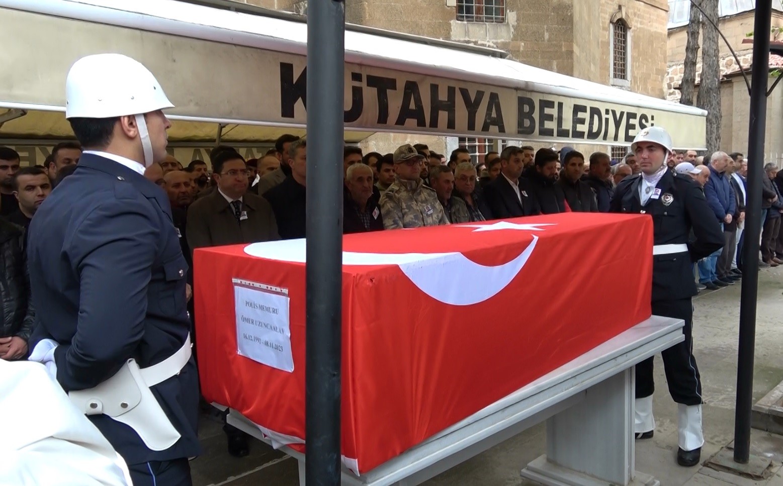 Kütahya'da Narkotik Polisi Kalp Krizi Geçirerek Hayatını Kaybetti