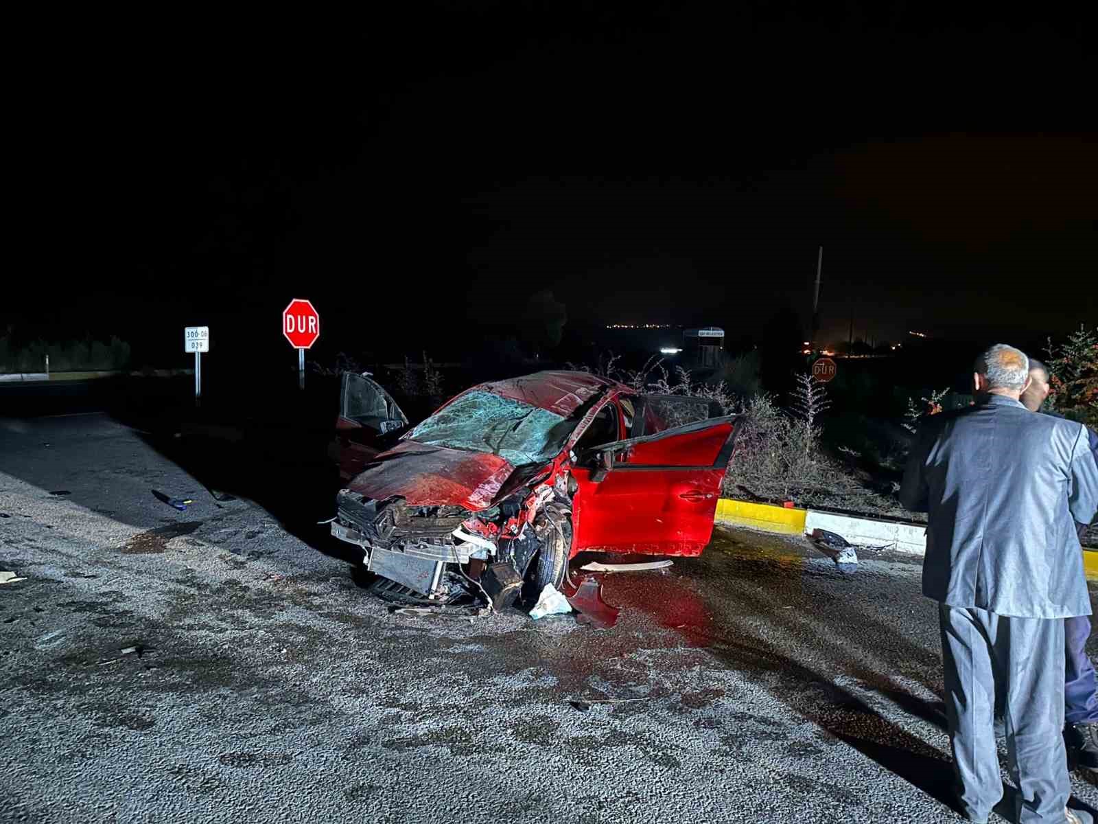 Afyonkarahisar'da korkunç trafik kazası: 1 ölü.