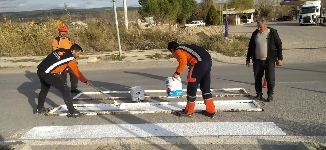 TOKİ Kavşağı'ndaki Yaya Geçiş Çizgileri Yenilendi