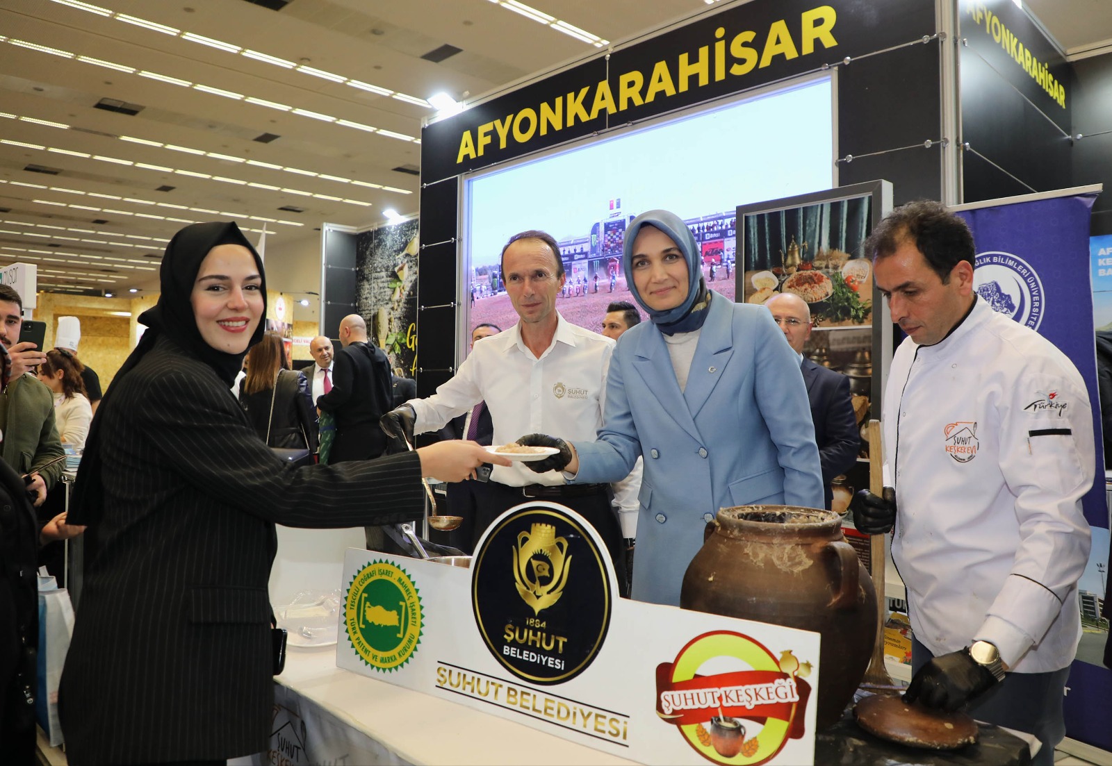 Vali Yiğitbaşı, Afyonkarahisar'ın turizm potansiyelini anlattı.