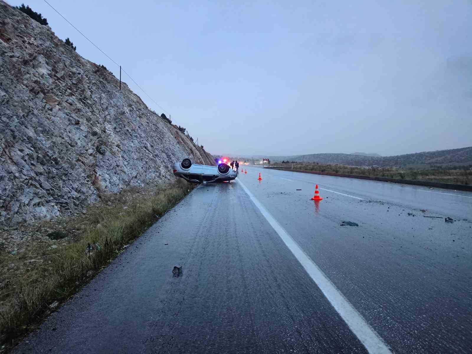 Emirdağ'da trafik kazası: 1 bebek, 3 yaralı