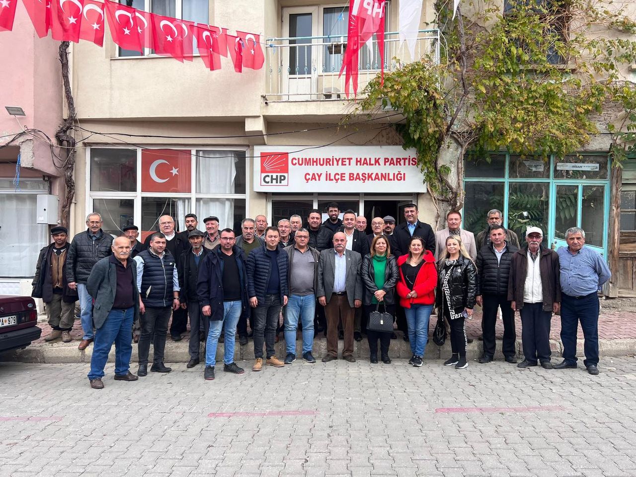 CHP, Afyonkarahisar'da İl Teşkilatı'nı harekete geçirdi.