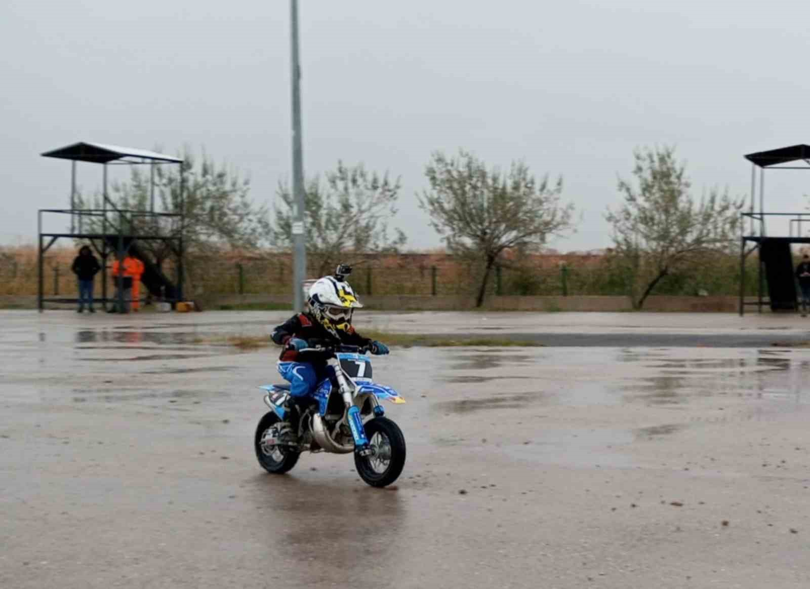 Motokros Şampiyonası Afyon'da Start Aldı