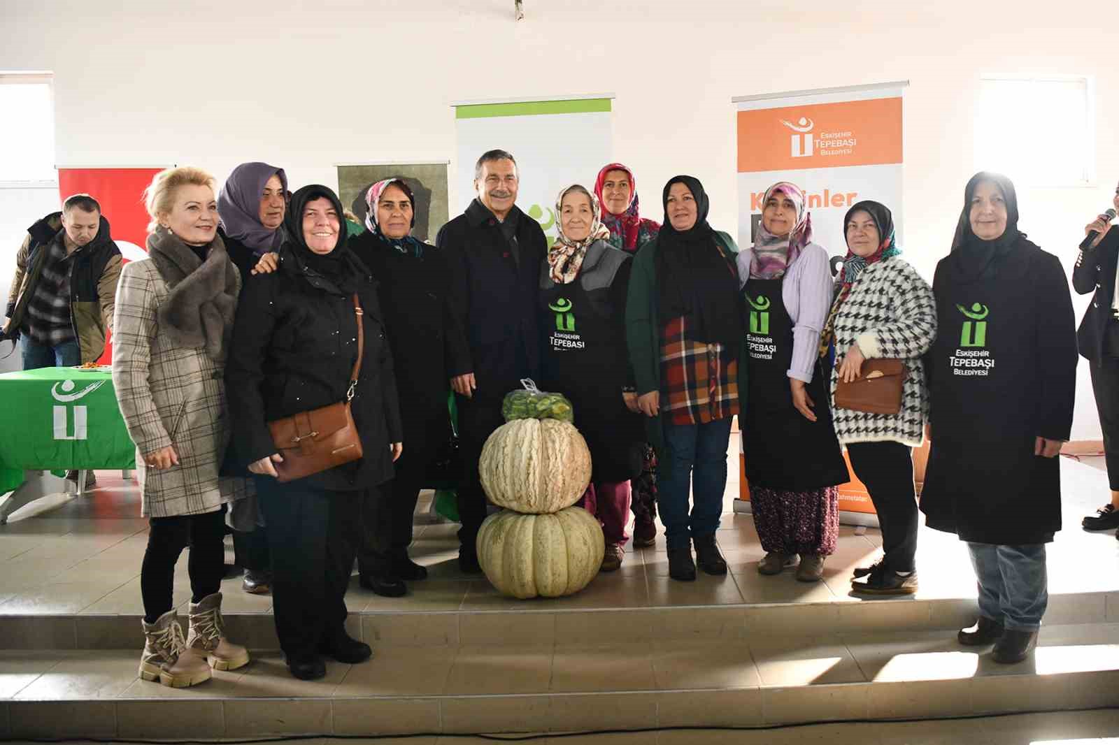 Tepebaşı Belediyesi 'Kızılinler Bal Kabağı Panayırı' Düzenledi.