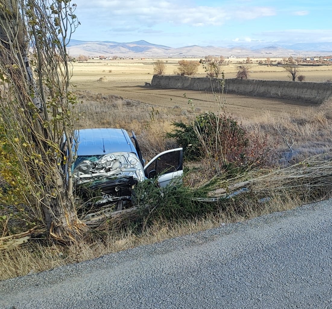 Afyonkarahisar'da trafik kazası: 5 yaralı!