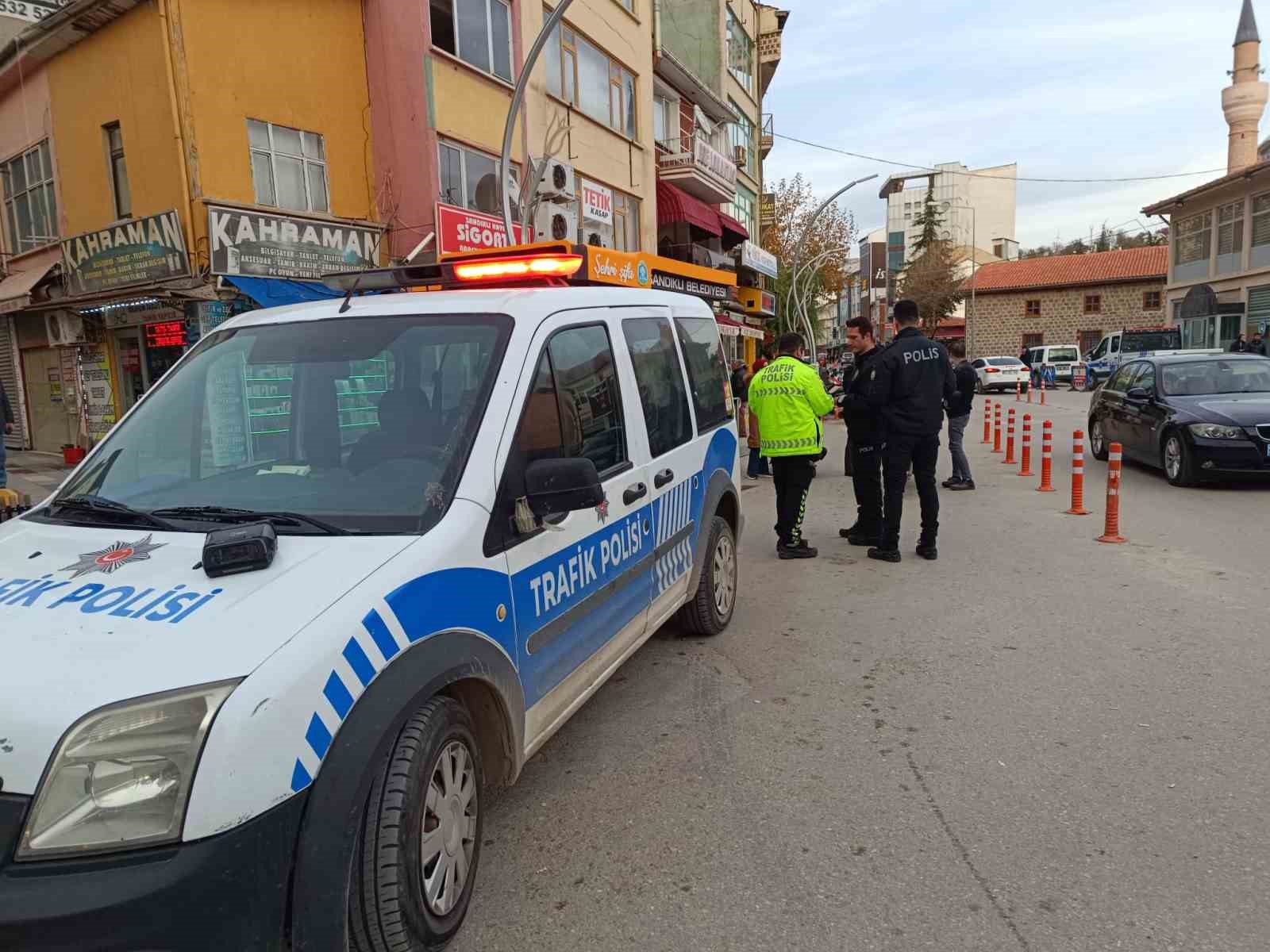 Sandıklı'da motosiklet denetiminde 20 sürücüye ceza!