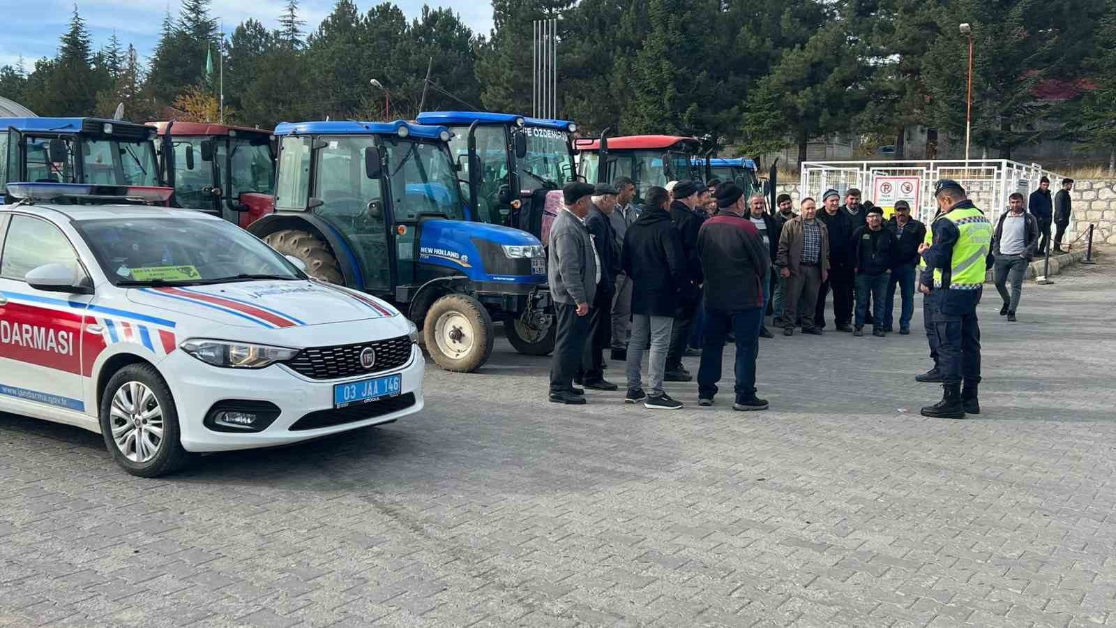 Bolvadin'de Traktör Güvenliği Toplantısı Yapıldı