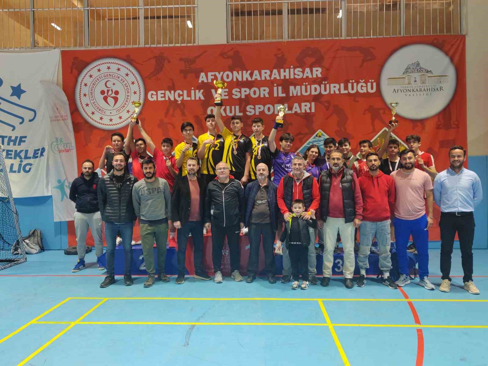 Şuhut Anadolu Lisesi Okul Sporları Masa Tenisi Şampiyonu oldu