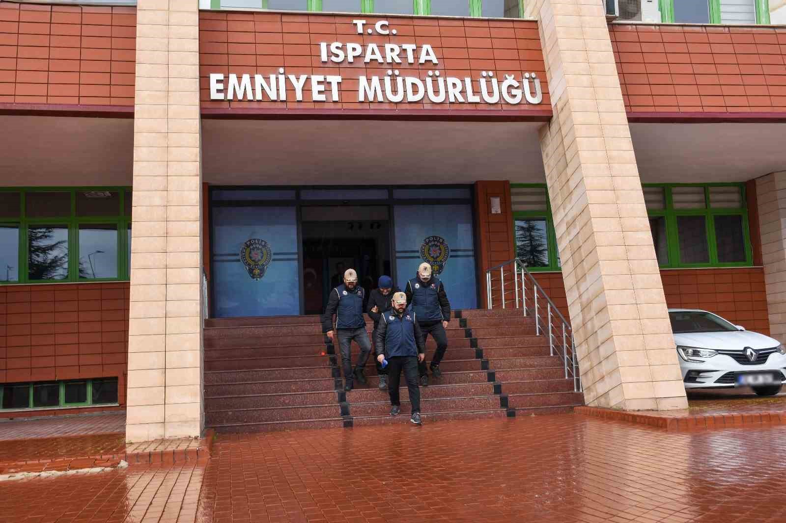 İhraç öğretmen FETÖ'den 6 yıl hapse mahkum edildi