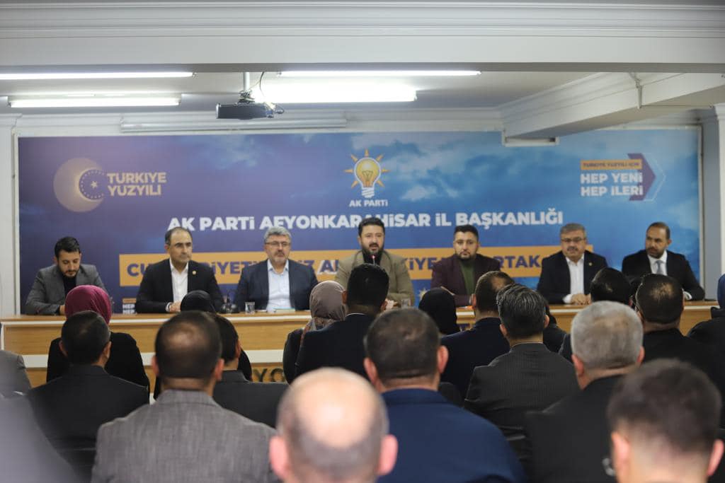 AK Parti Afyonkarahisar'da Stratejik Toplantı Gerçekleştirdi