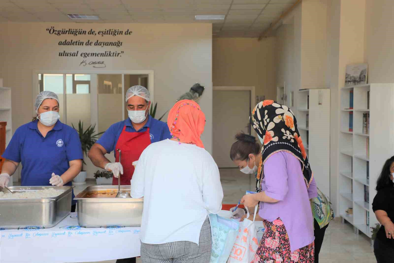 Odunpazarı Belediyesi Aşevi, 3 Milyon Porsiyon Sıcak Yemek Yardımı Yaptı