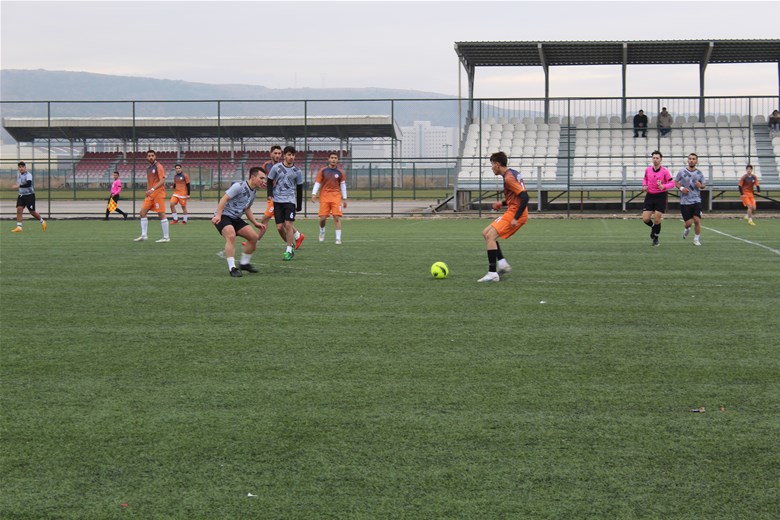 Öğrenciler Arasında Heyecanlı Futbol Turnuvası