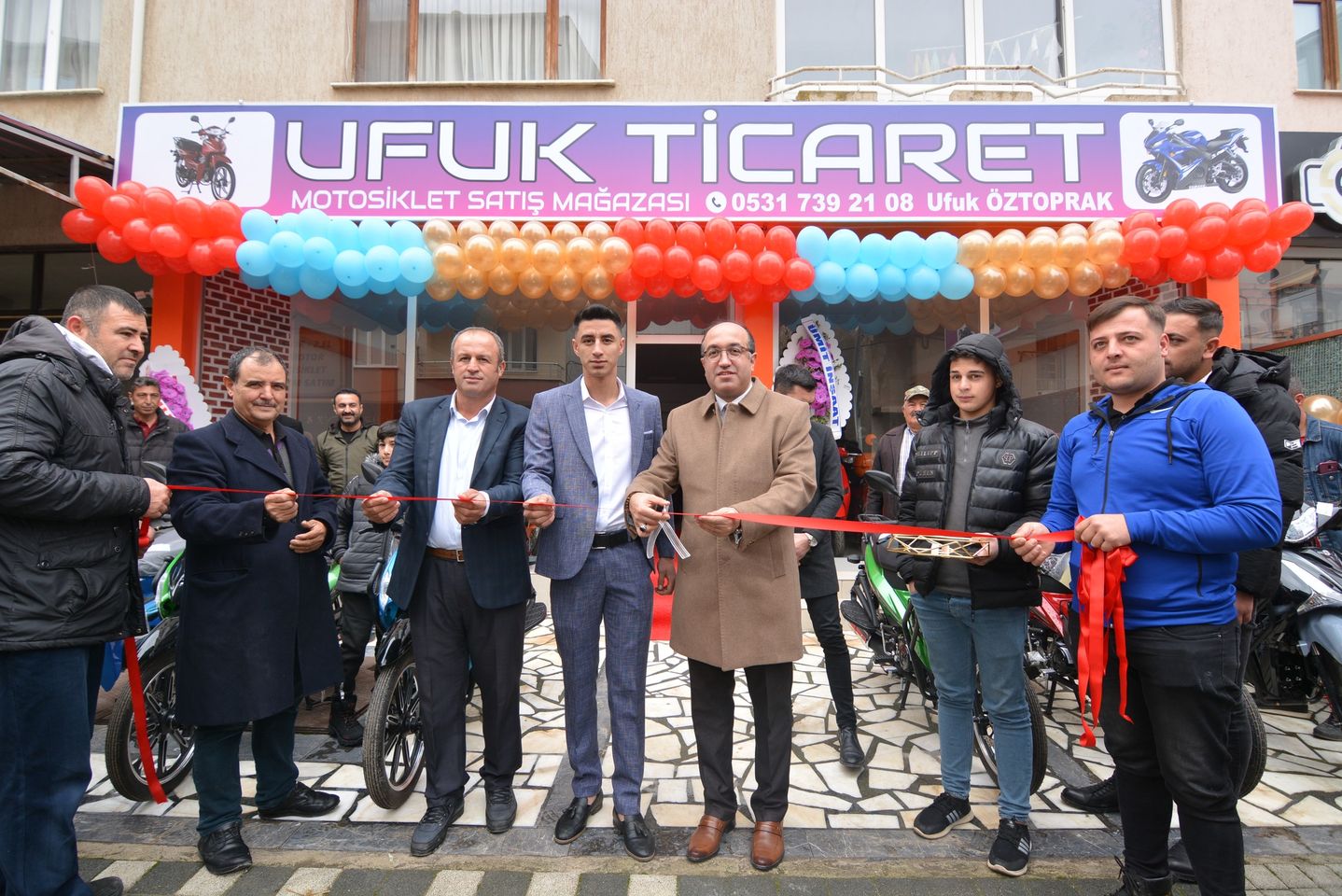 Sandıklı'da Yeni İşletme: Ufuk Ticaret Açıldı