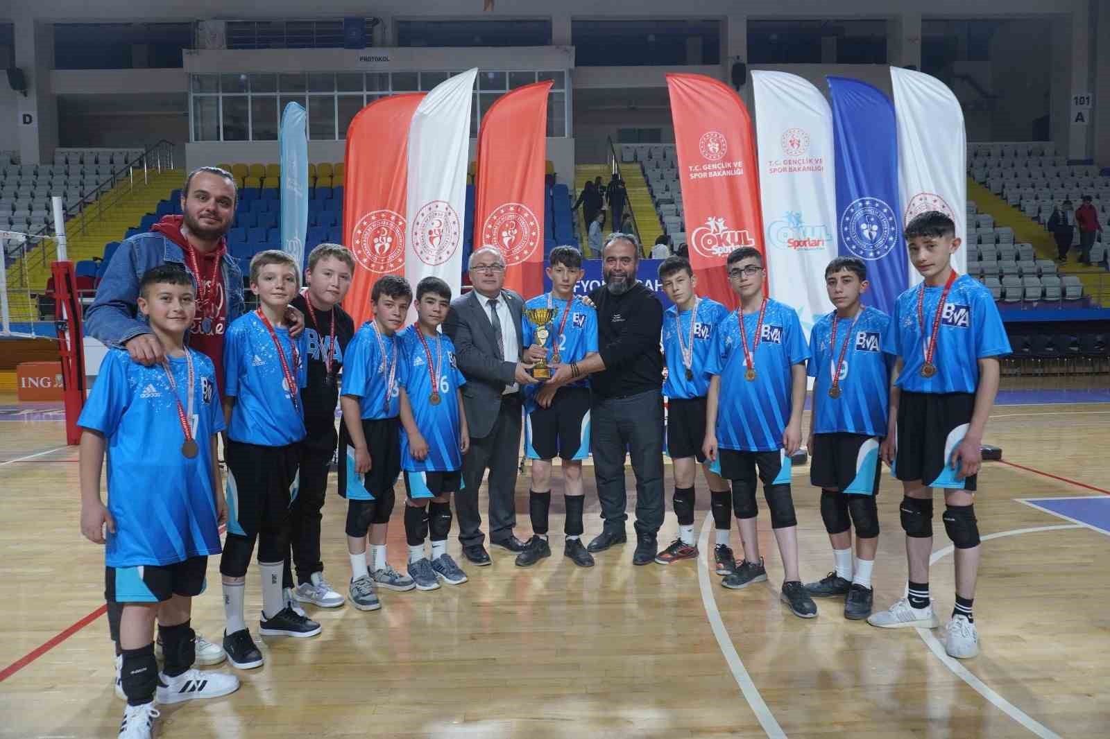 Afyonkarahisar'da Okul Sporları Voleybol Şampiyonu!