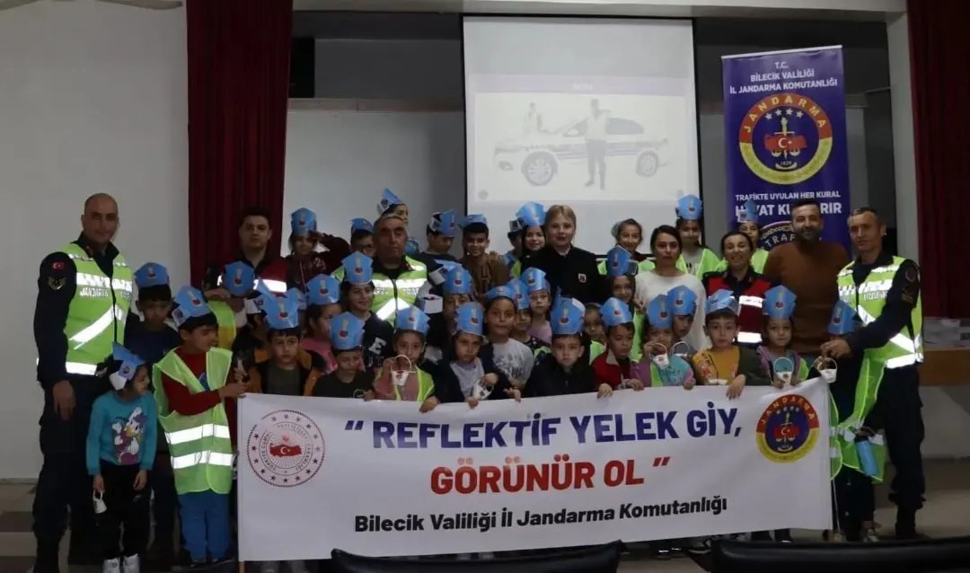 Bilecik Jandarma, Okulumda Güvendeyim Projesi ile Eğitim Faaliyetlerine Devam Ediyor