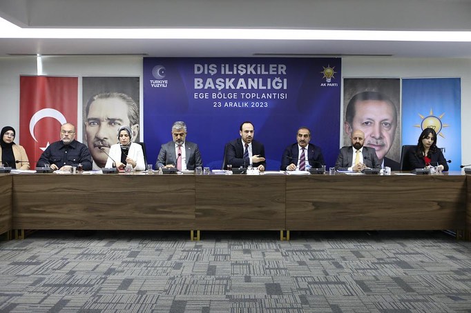 AK Parti Ege Bölgesi'nde dış ilişkiler güçlendi.