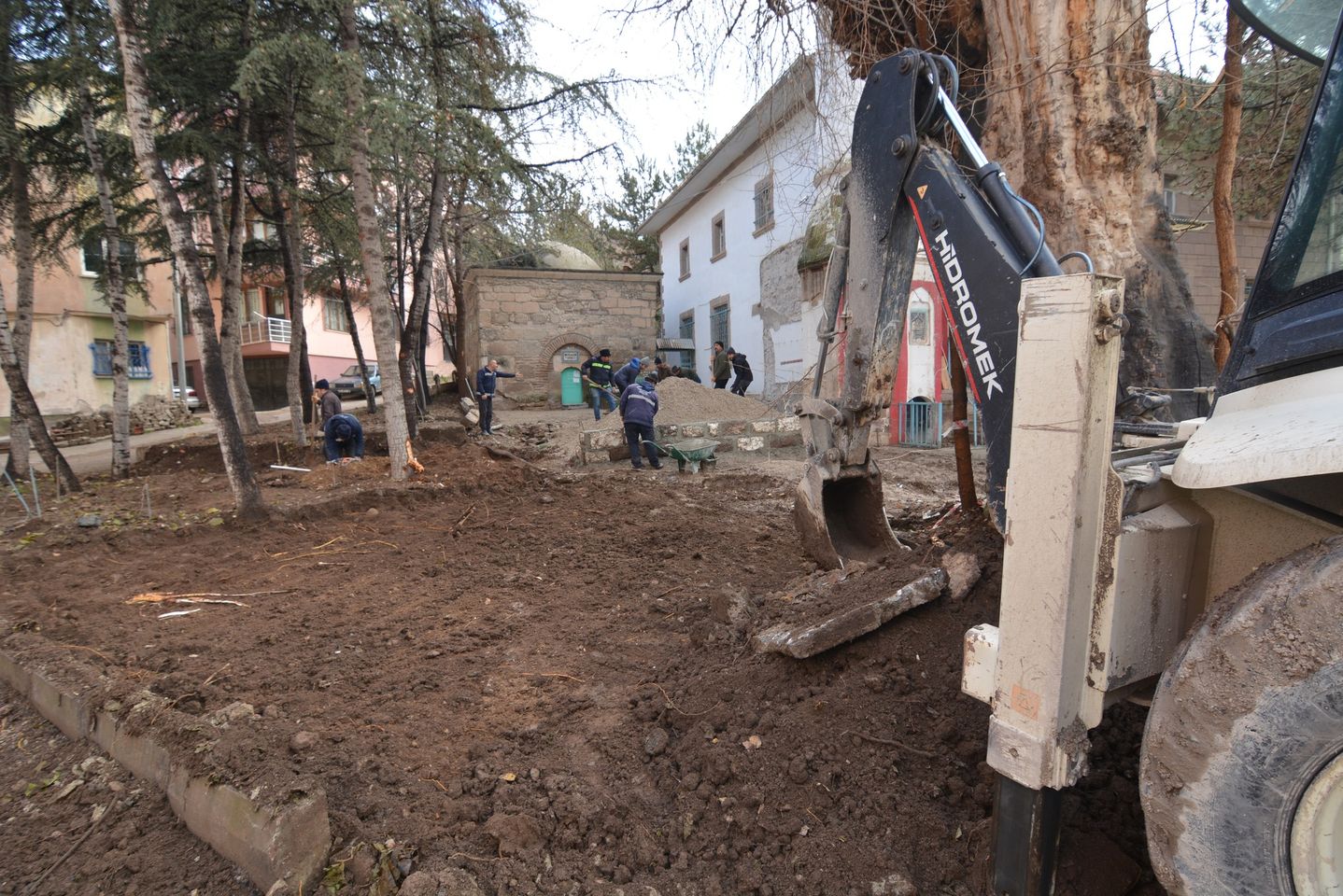 Sandıklı'da Şeyh Hamza ve Şeyh Nurettin Hazretleri Türbeleri Restorasyonu