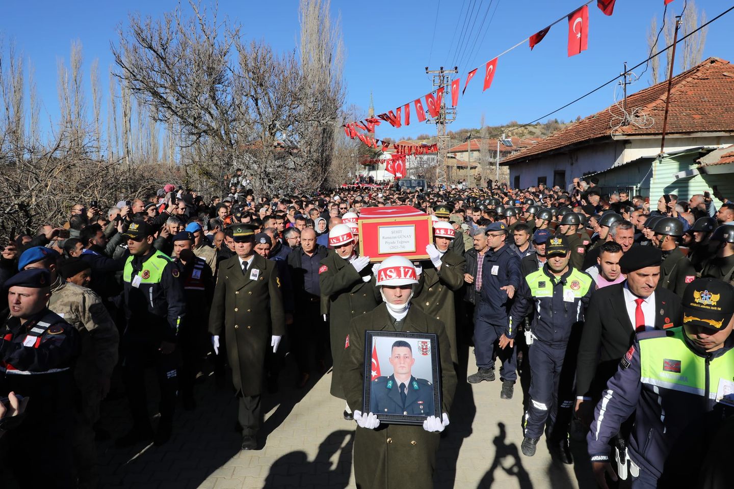 Afyonkarahisar'da Şehit Piyade Teğmen Ramazan Günay Uğurlandı