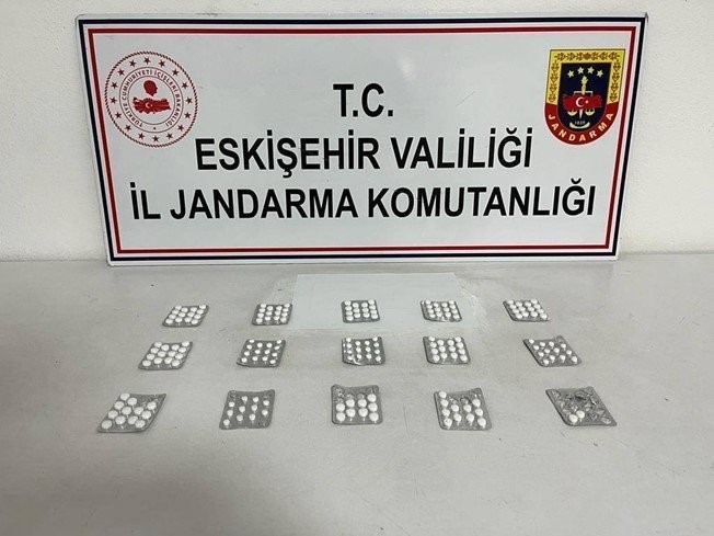 Eskişehir'de Uyuşturucu Operasyonunda 17 Şüpheli Yakalandı